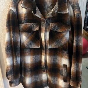 Stylish Plaid Utility Jacket in Brown and Black